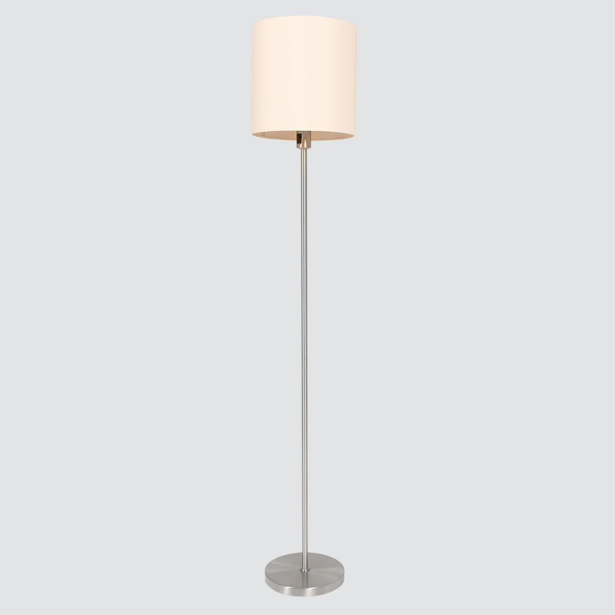 Stehlampe aus gebürstetem Metall mit weißem Zylinderschirm – H160 cm