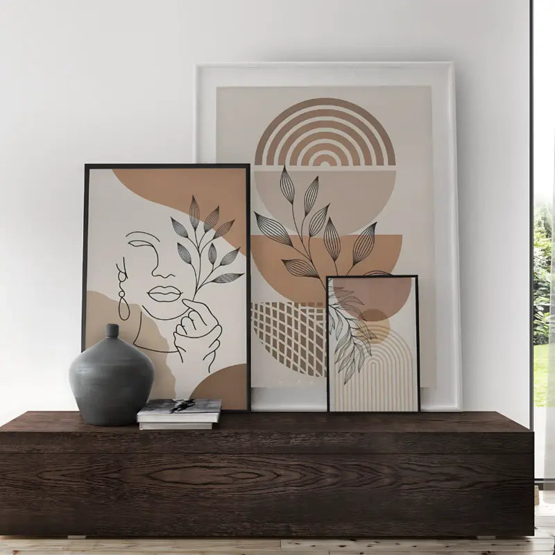 Kunstdruck mit abstrakten Motiven in hellen Tönen