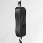 Wandleuchte aus schwarzem Metall mit schwenkbarem Arm und goldenen Details – H20 cm