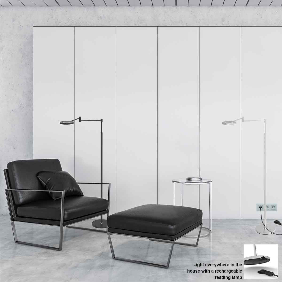 Stehlampe aus schwarzem Metall mit Gelenkarm, akkubetrieben und dimmbar – H140 cm