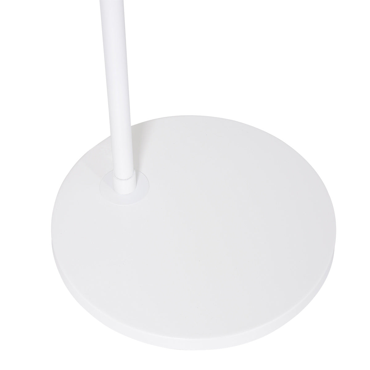 Bogenlampe in Weiß mit Schirm aus Naturfasern fürs Wohnzimmer – Ø50 cm