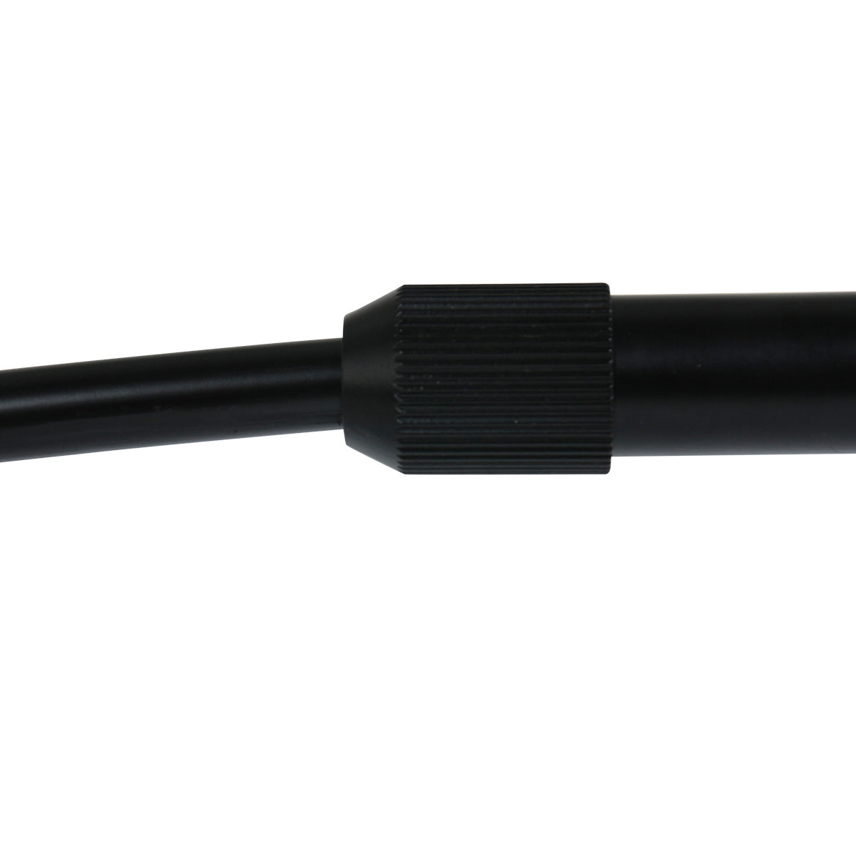 Bogenlampe aus schwarzem Metall mit offenem Bambusschirm – H240 cm