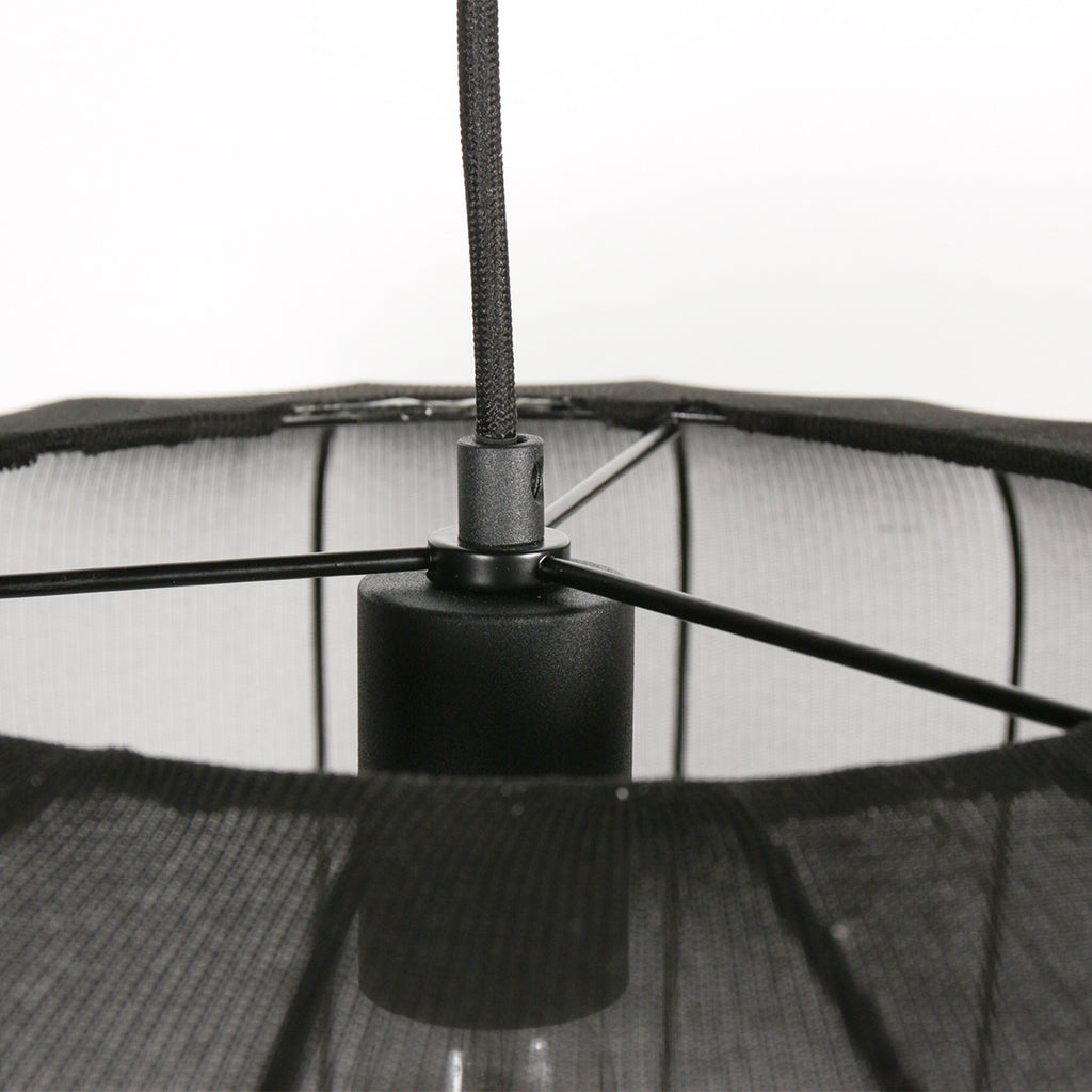 Ovale Hängeleuchte aus schwarzem Netzgeflecht mit sichtbarem Vintage-Leuchtmittel – Ø60 cm
