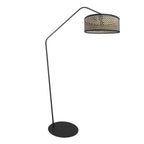 Stehlampe aus schwarzem Metall mit Auslegerarm und Schirm im Rohrgeflecht-Muster – H173 cm