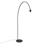 Bogenlampe aus Metall in Schwarz mit Rattanschirm – H193 cm