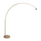 Bogenlampe aus goldfarbenem Metall mit durchbrochenem Rattanschirm – Ø60 cm