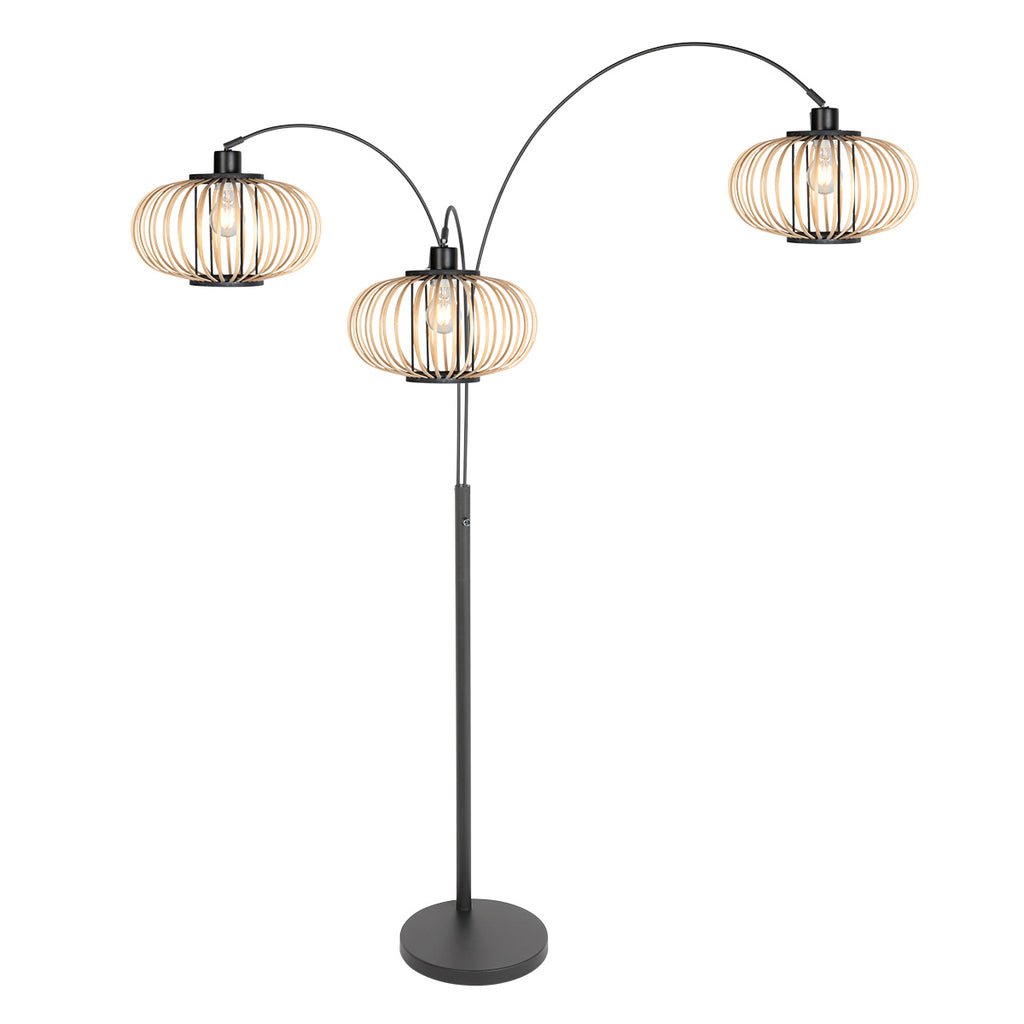 Stehlampe aus schwarzem Metall mit drei Bögen und offenen Schirmen aus hellem Holz