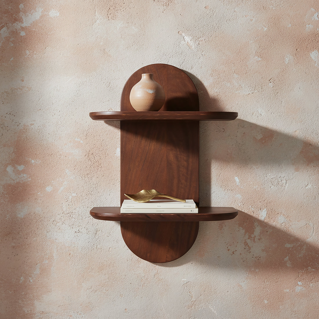 Wandregal aus Mangoholz mit abgerundeten Formen – 35x18 cm