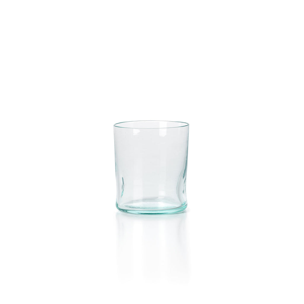 Trinkglas aus recyceltem Glas in Wassergrün, organische Form