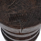 Beistelltisch aus Massivholz in Dunkelbraun, Totem-Optik – H60 cm