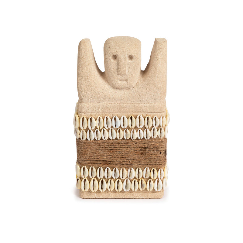 Statue Sumba-Stein aus Sandstein in Beige mit Muscheln