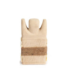 Statue Sumba-Stein aus Sandstein in Beige mit Muscheln