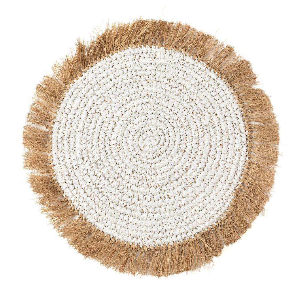 Rundes Platzset aus Raffia und Wasserhyazinthe in Cremeweiß mit Fransen