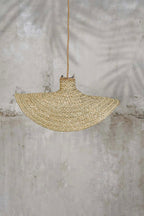 Hängeleuchte aus geflochtener Wasserhyazinthe in Beige, organische Form – Ø 60 cm