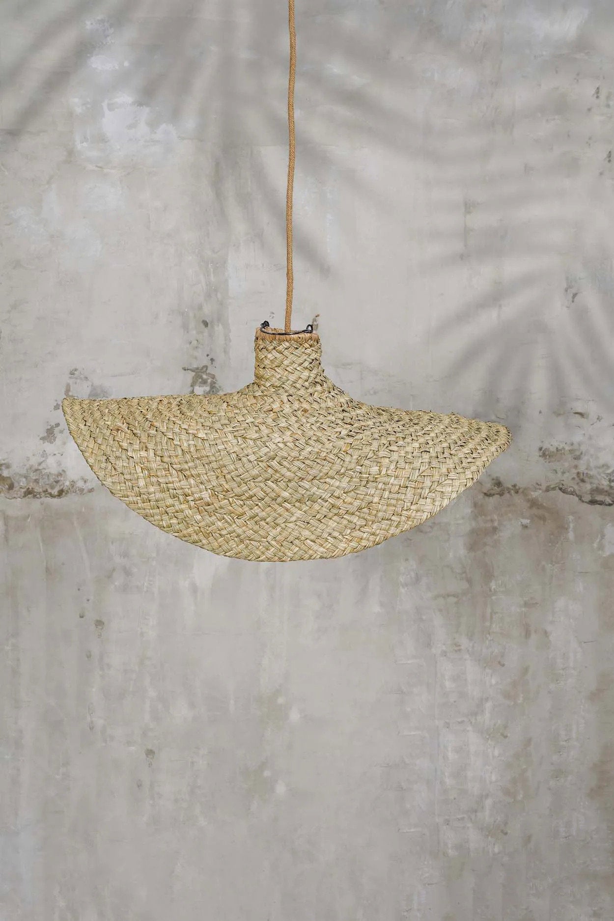 Hängeleuchte aus geflochtener Wasserhyazinthe in Beige, organische Form – Ø 60 cm