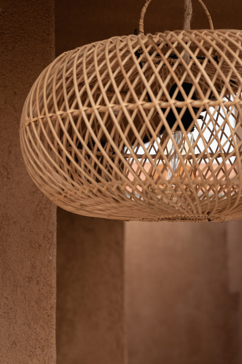 Ovale Hängeleuchte aus Rattan Natur mit Durchbruchmuster – Ø40 cm
