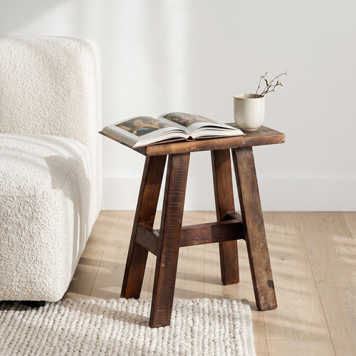 Banc en bois recyclé brun foncé pieds évasés look vintage – 45x20 cm