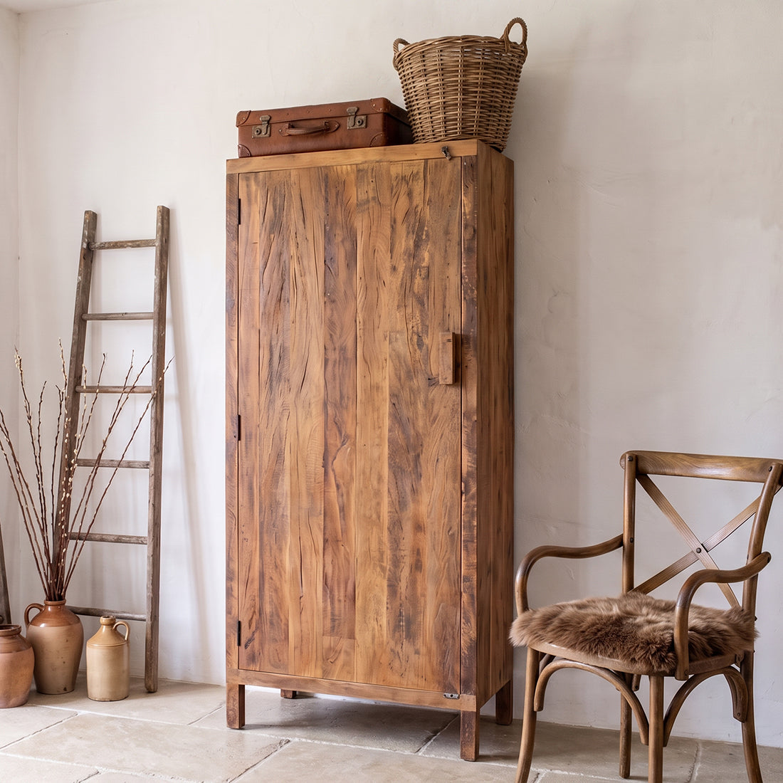 Hoher Schrank mit 1 Tür aus recyceltem Holz in Naturbraun – 80x40 cm