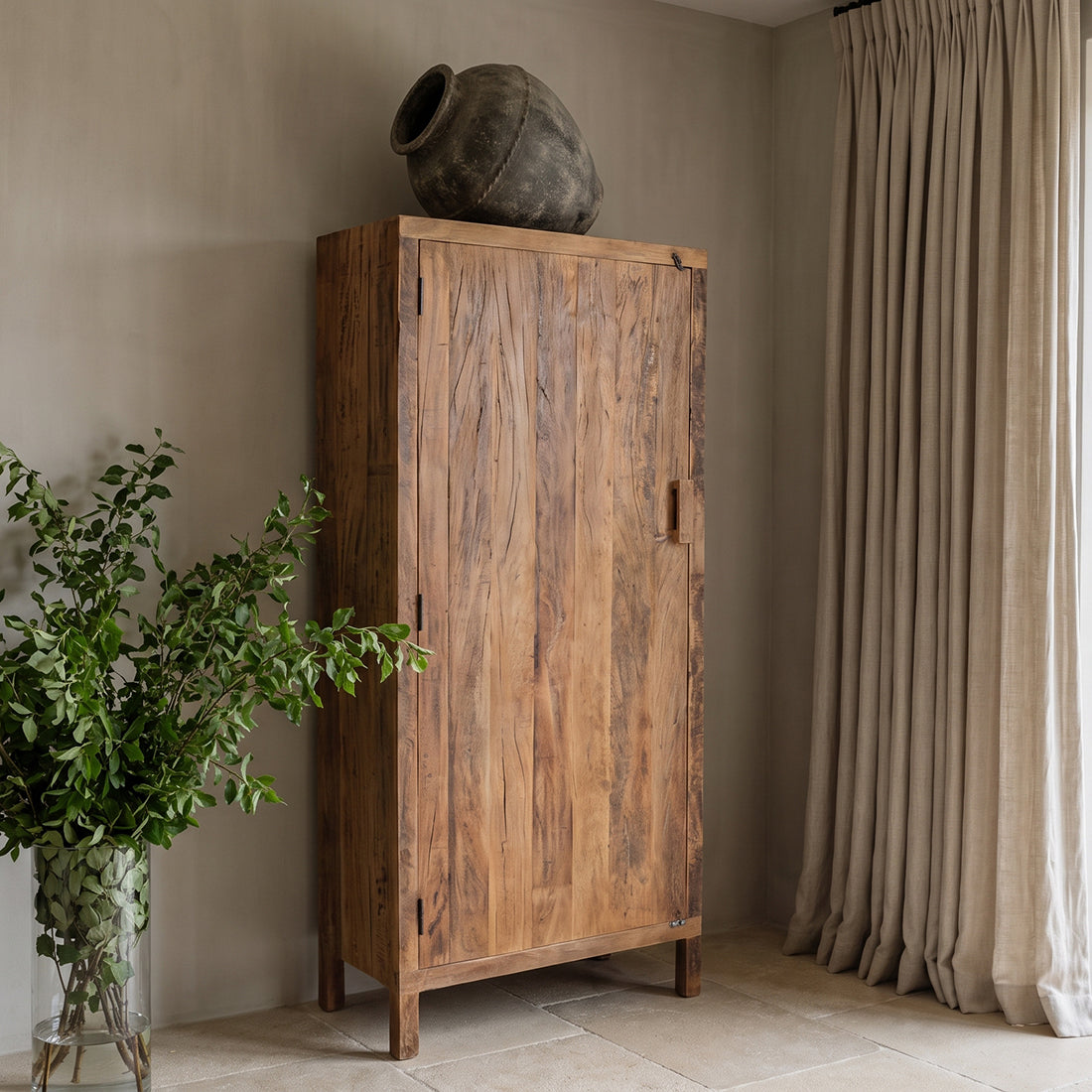 Hoher Schrank mit 1 Tür aus recyceltem Holz in Naturbraun – 80x40 cm