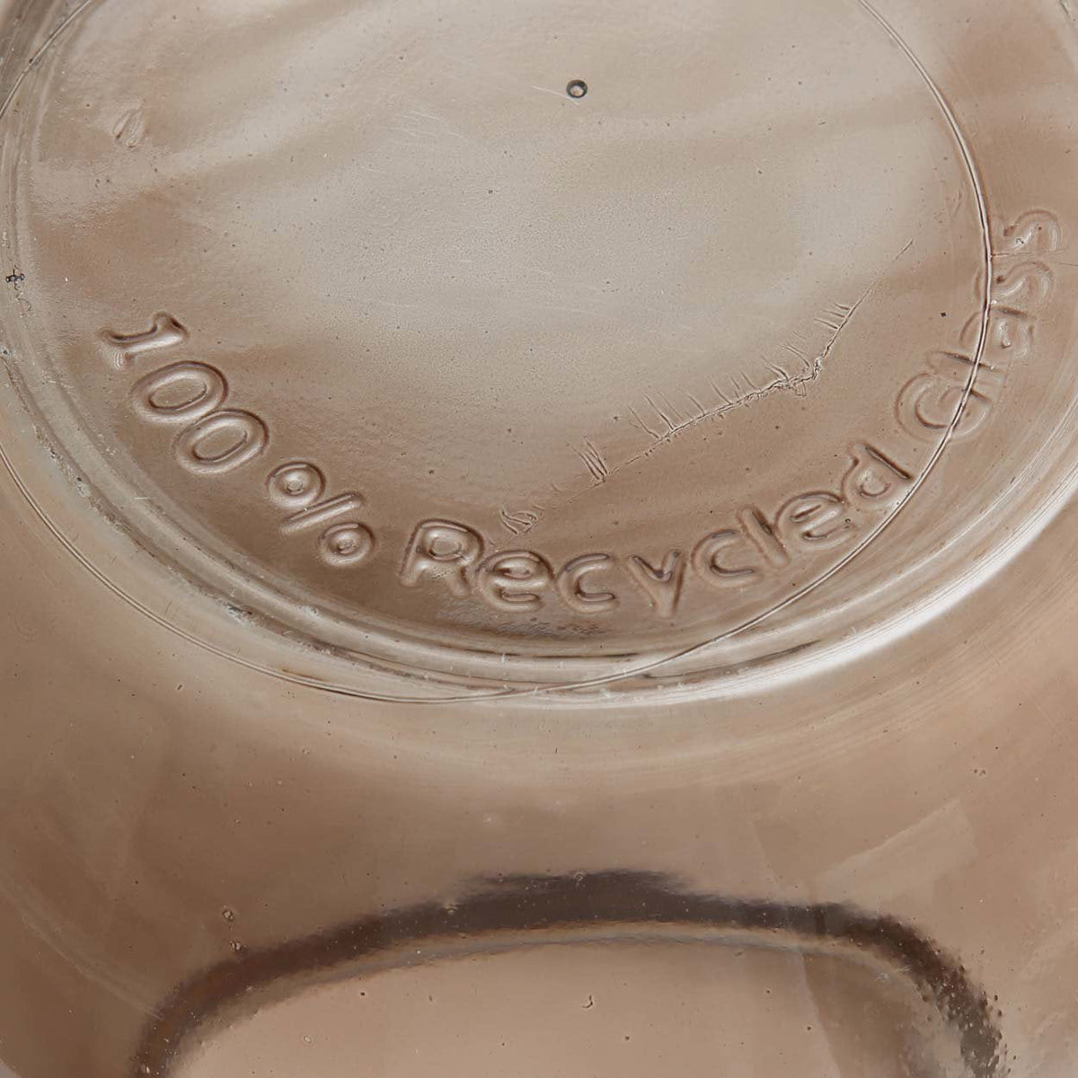 Ovale Vase aus Recyclingglas in transluzentem Braun – H35,5 cm
