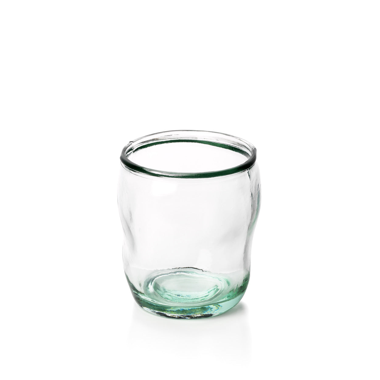 Zylindrisches Trinkglas in Blau aus recyceltem Glas – H10,5 cm