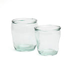Trinkglas aus Recyclingglas – Blau gewellt