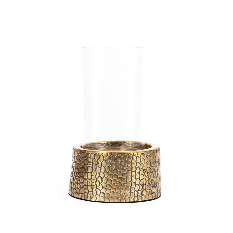 Windlicht aus goldfarbenem Metall in Kroko-Optik mit Glaseinsatz