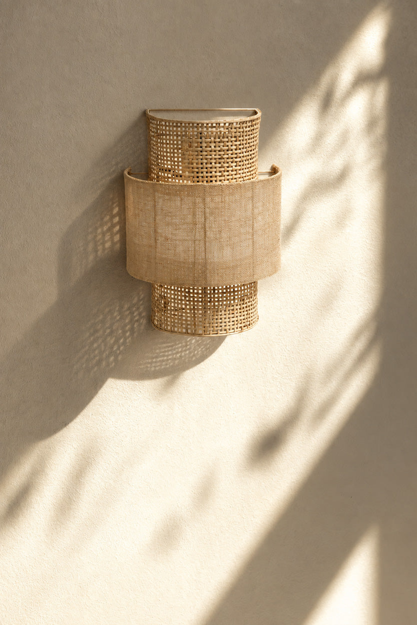 Wandleuchte aus offenem Rattangeflecht und Jute in Beige, zylindrisch – H41 cm