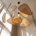 Lustre en rotin tressé naturel ASAKA – Forme feuilles d’Oxalis