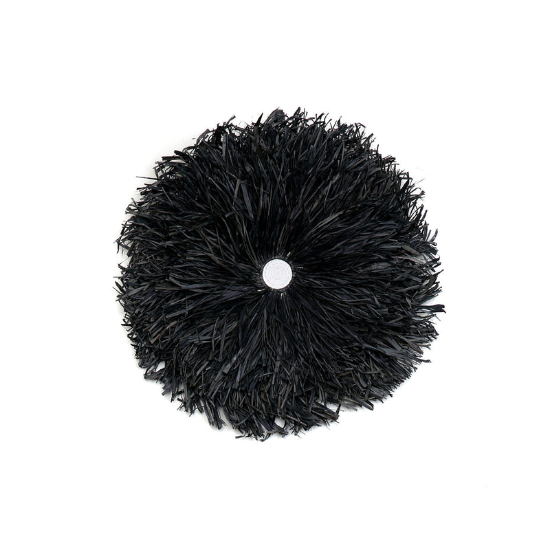 Runde Juju Hat Wanddeko aus Raffia in Schwarz mit weißem Zentrum – Ø50 cm