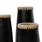 Deko-Vase aus Terrakotta und Raffia in Schwarz 26 cm