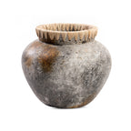 Deko-Vase aus grau getönter Terrakotta mit Raffia-Geflecht – H27 cm
