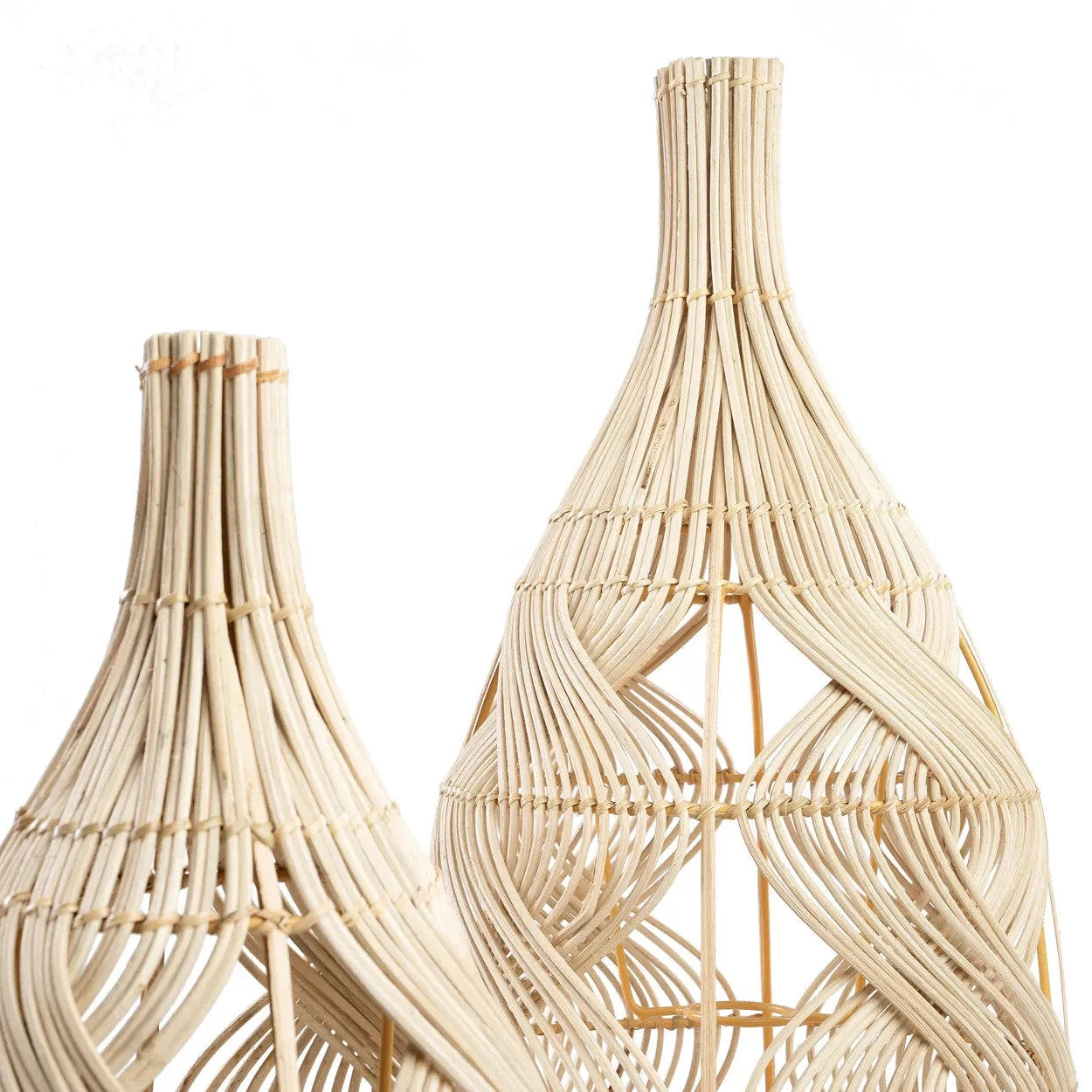 Hängeleuchte aus Rattan Natur in geschwungener Flaschenform – H55 cm