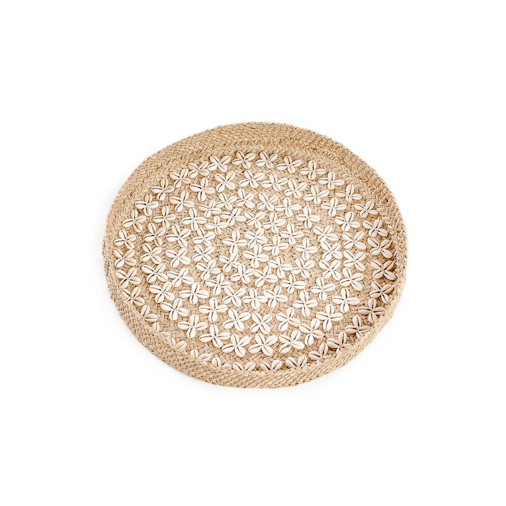 Runde Wanddeko aus geflochtenen Muscheln – Naturweiß – Ø42 cm