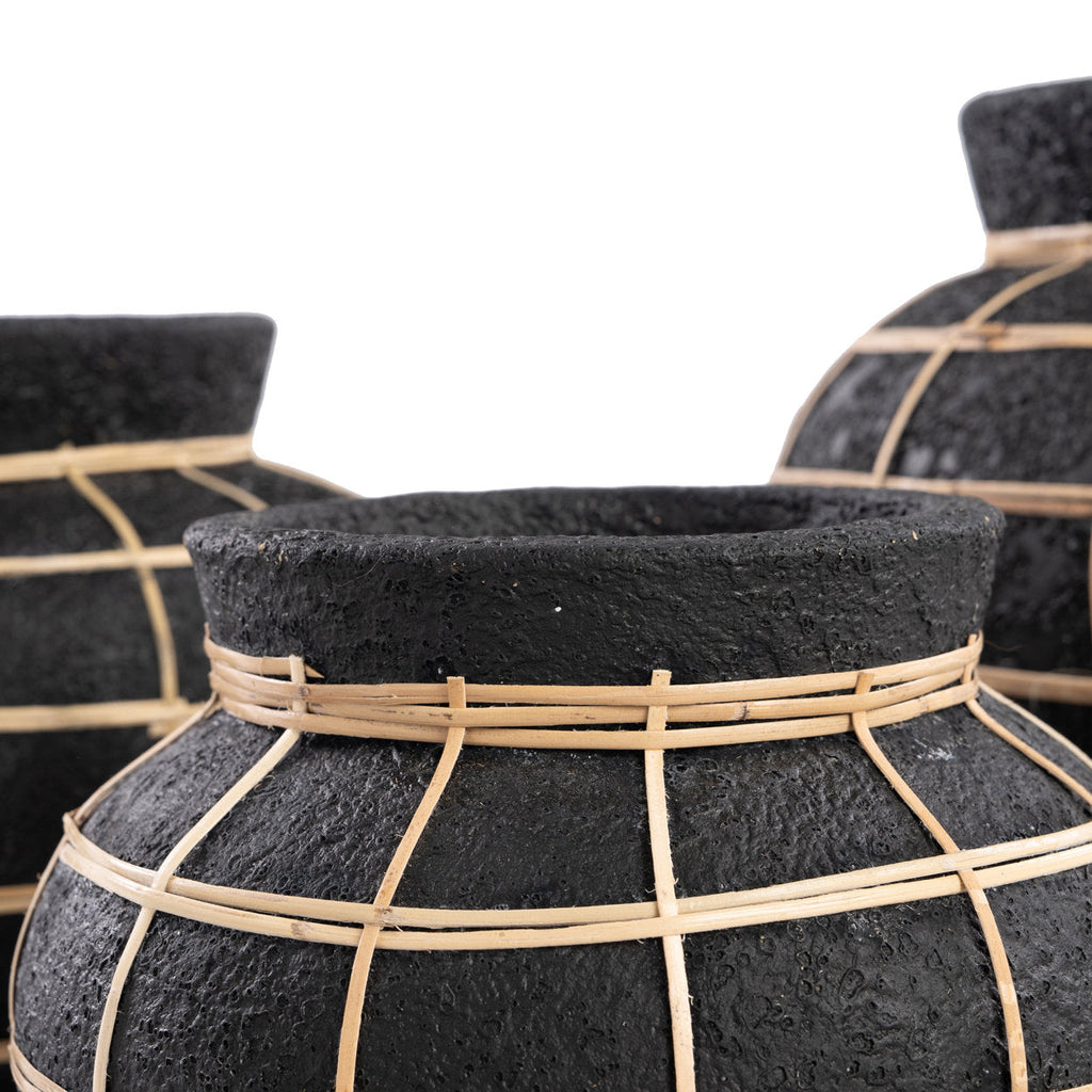 Runde Vase aus Terrakotta und Rattan in Schwarz Natur 33 cm