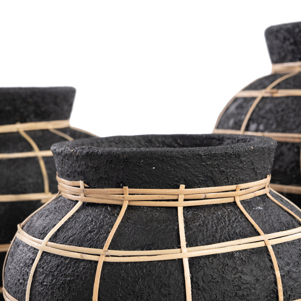 Runde Vase aus Terrakotta und Rattan in Schwarz Natur 19 cm