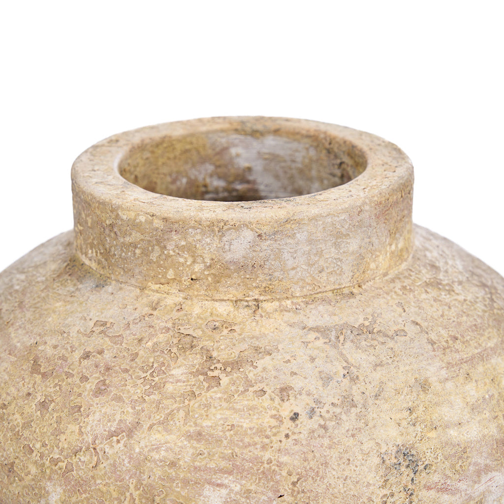 Deko-Vase aus Terrakotta in Creme, Krugform, patiniert – H30 cm - M