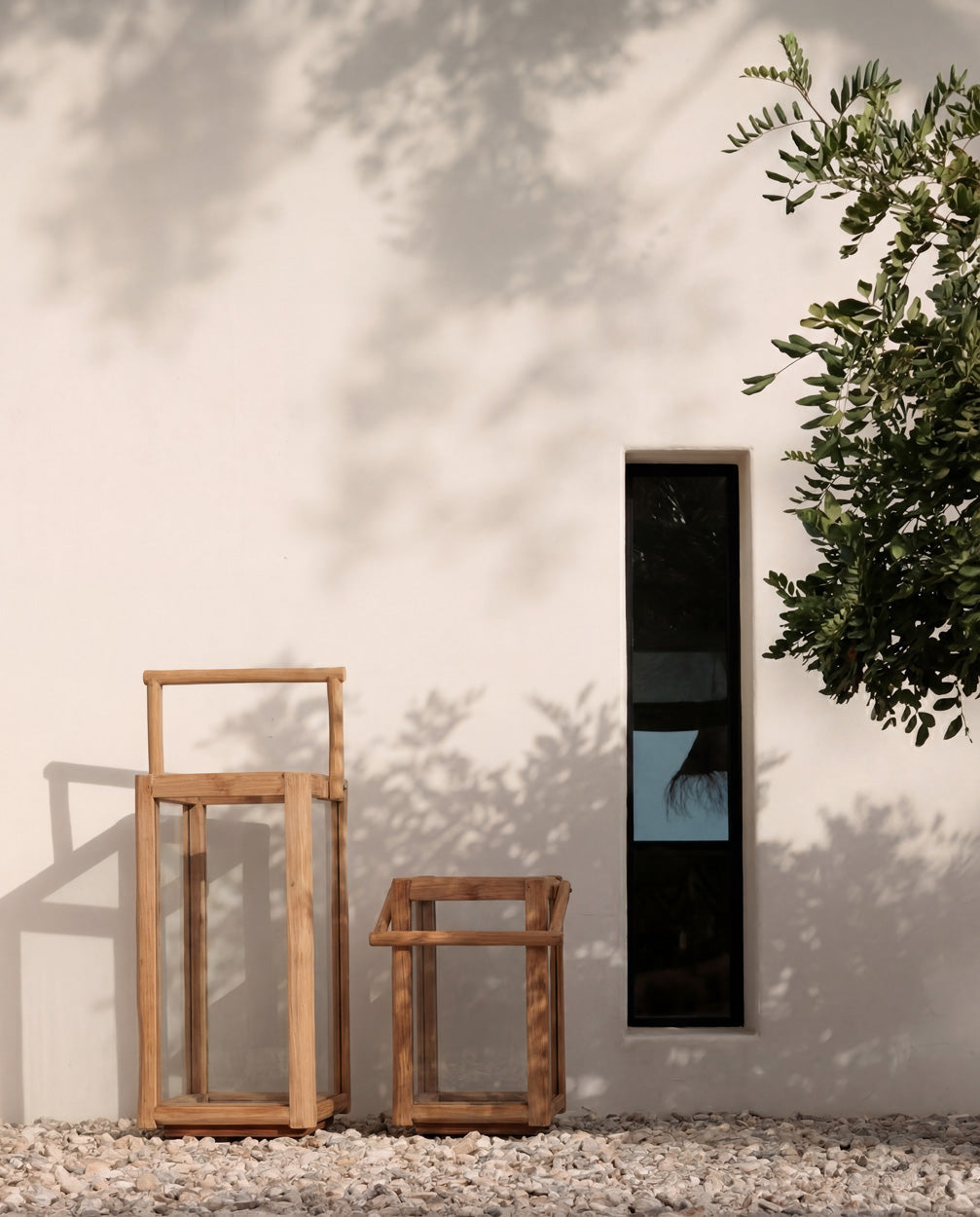 Rechteckige Laterne aus recyceltem Teakholz mit Griff – H60 cm