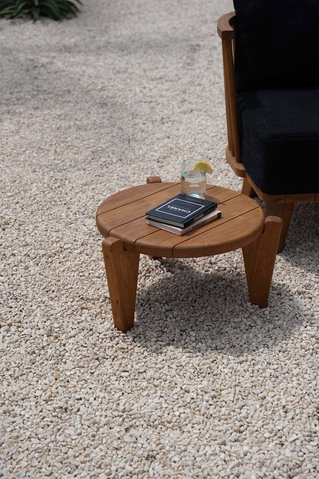 Runder Couchtisch aus recyceltem Teak Natur für Garten oder Terrasse – Ø50 cm