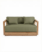 Gartensofa aus wiederverwertetem Teakholz mit olivgrünen Kissen – 2-Sitzer