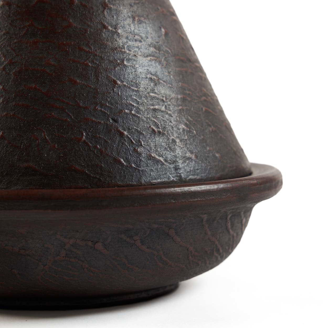 Tajine aus Terrakotta in Dunkelbraun mit strukturiertem Kegeldeckel – Ø21 cm