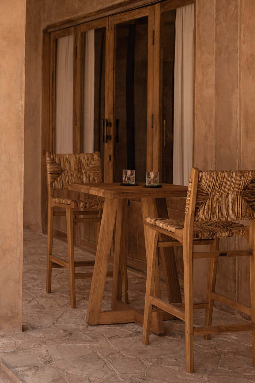 Barhocker aus recyceltem Holz und geflochtenem Naturrattan mit Rückenlehne
