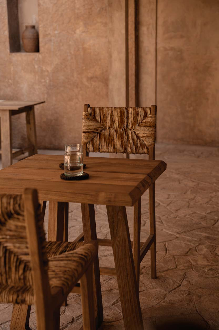 Barhocker aus recyceltem Holz und geflochtenem Naturrattan mit Rückenlehne