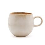 Becher aus Keramik in Creme mit breitem Henkel und braunem Rand