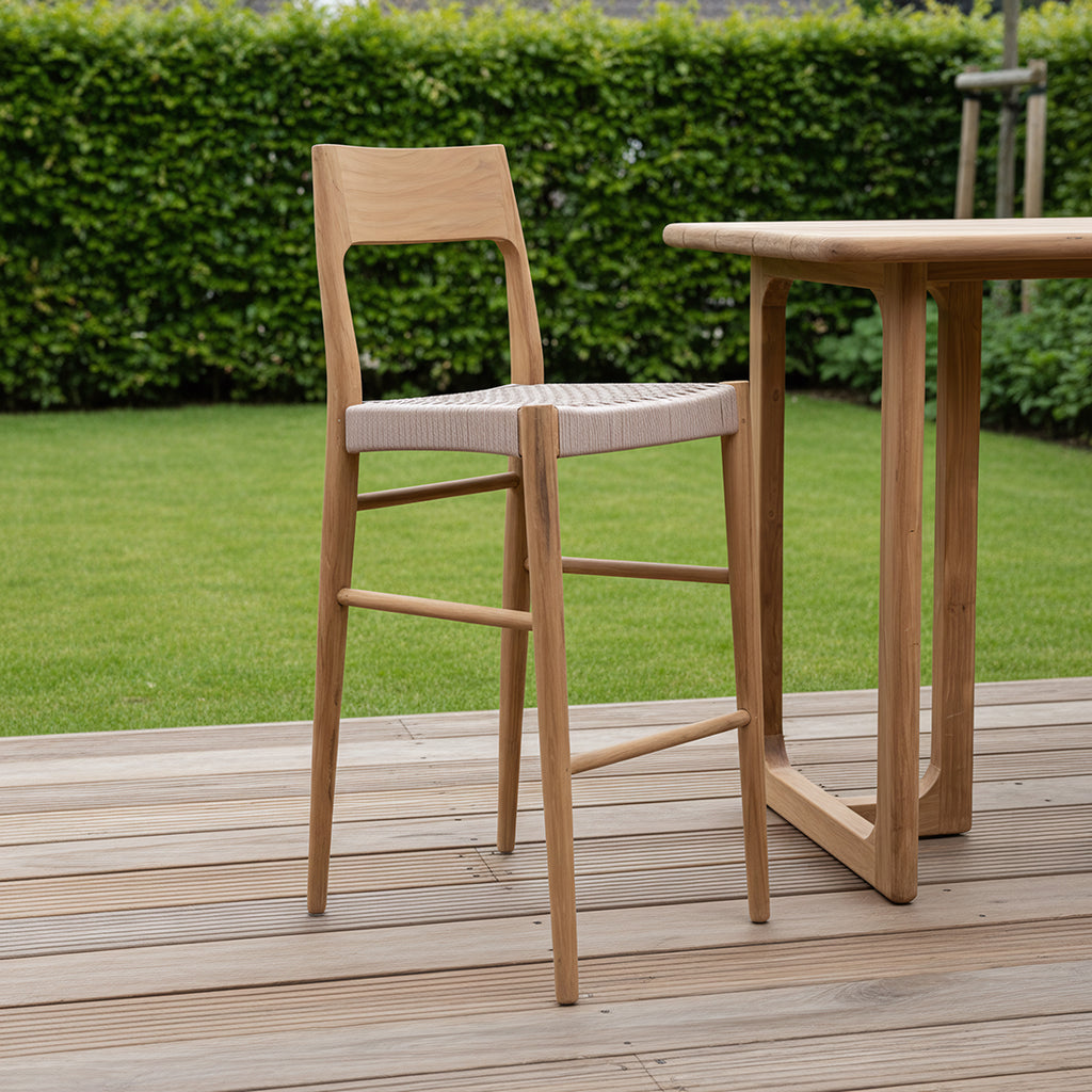 Barhocker aus hellem Teakholz mit Seilsitz in Beige – H109 cm