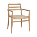 Gartenstuhl aus Teakholz mit Armlehnen und geflochtener Sitzfläche – 2er-Set