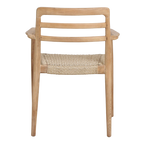 Gartenstuhl aus Teakholz mit Armlehnen und geflochtener Sitzfläche – 2er-Set