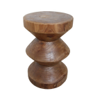 Beistelltisch aus massivem Teakholz in Sanduhrform, natur – H45 cm