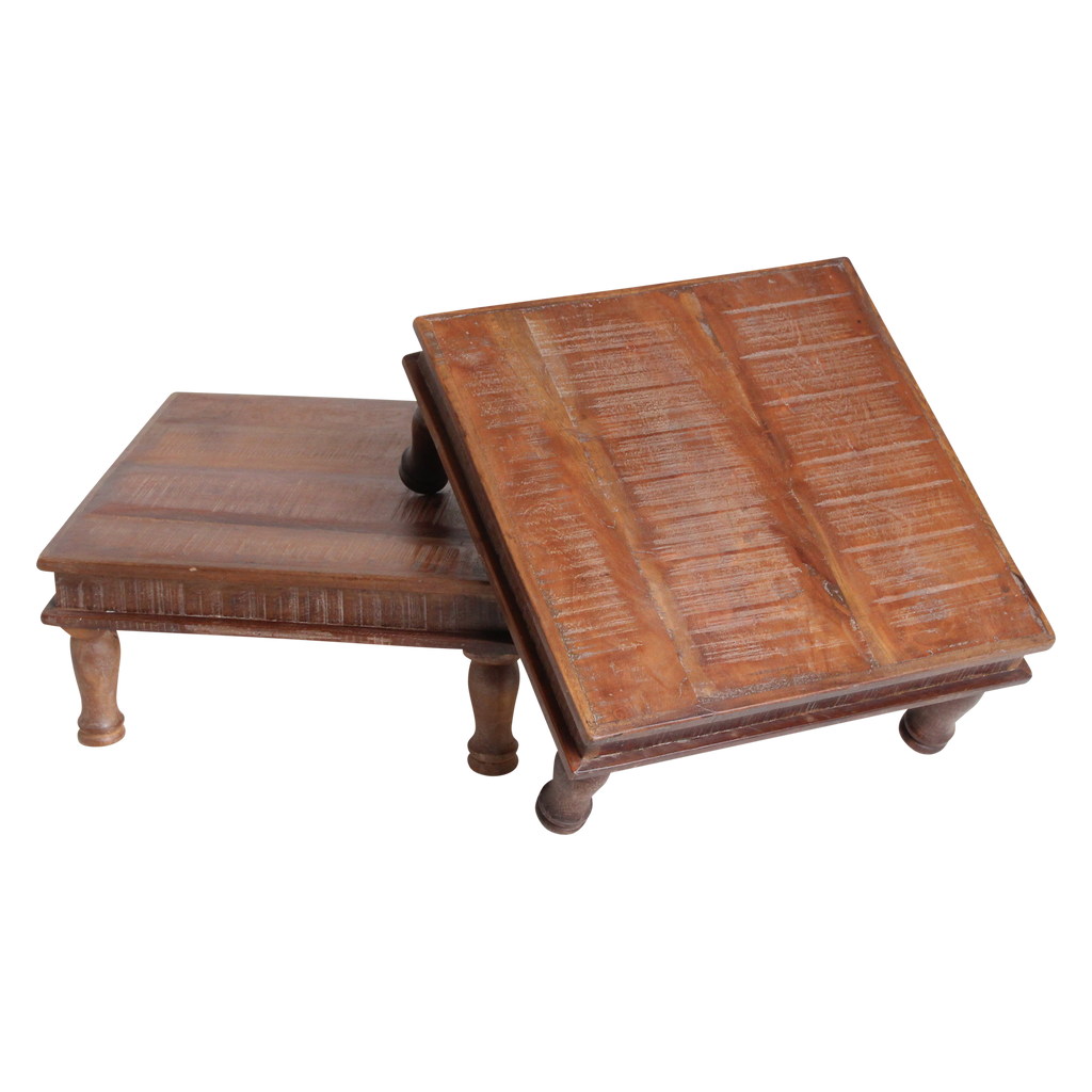 Quadratischer Beistelltisch aus recyceltem Holz in Braun mit gedrechselten Beinen – 33x33 cm