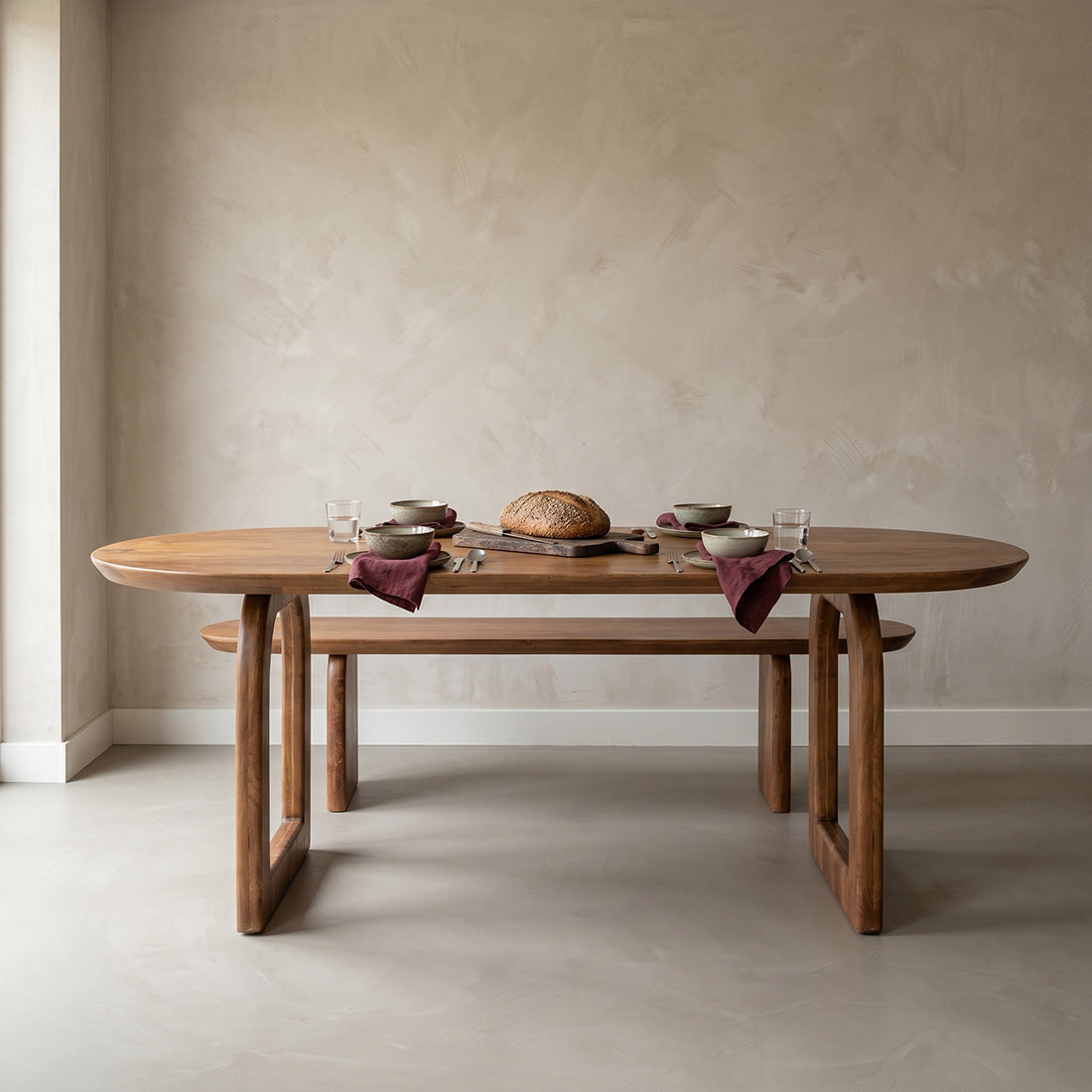 Ovaler Esstisch aus Mangoholz in warmem Braun – 200x90 cm
